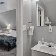 Private Pet-Friendly Studio | Chapel Hill–Durham