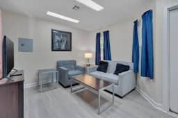 Duke Snuggle Bunker 1BR | Fenced House