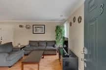 Modern Retreat •Private Patio•Near Duke & Downtown