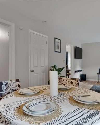 Furnished Apartments Near Campus