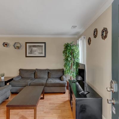 Modern Retreat •Private Patio•Near Duke & Downtown