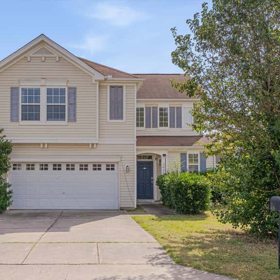 The MacDaddy 3BR 2.5BA - Raleigh - Image 1