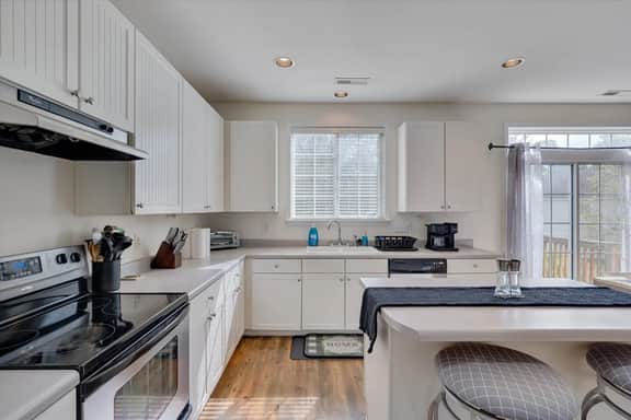 The MacDaddy 3BR 2.5BA - Raleigh