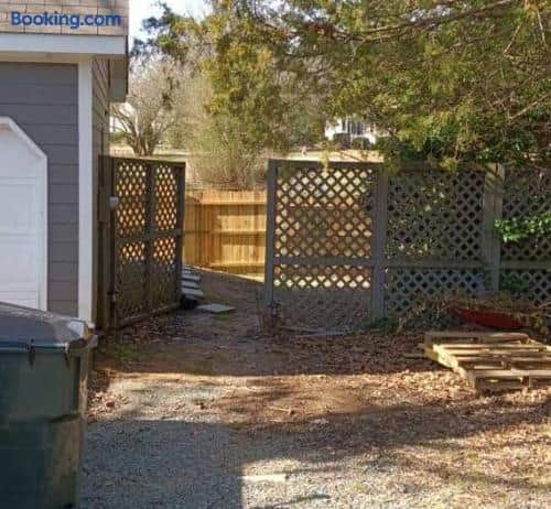 Private Pet-Friendly Studio | Chapel Hill–Durham