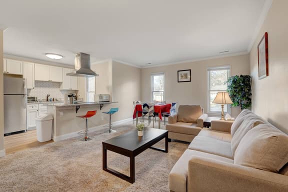 Balcony | Downtown | Duke | UNC | Pet Friendly